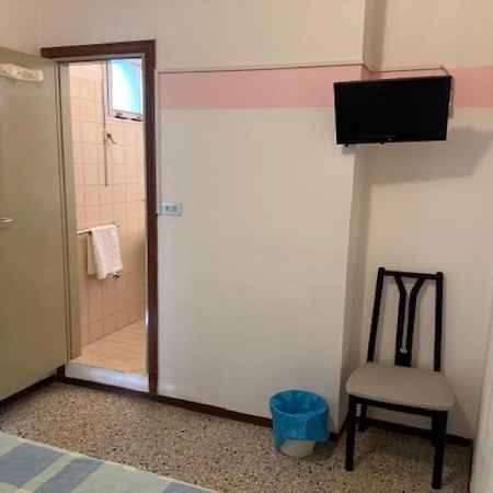 Hotel Nives Rimini Exteriér fotografie