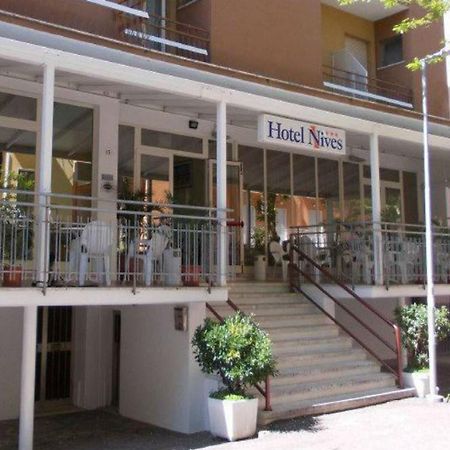 Hotel Nives Rimini Exteriér fotografie
