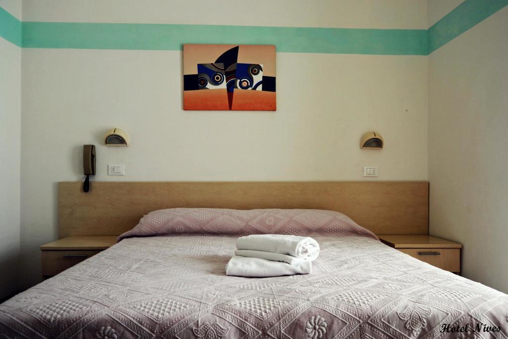 Hotel Nives Rimini Exteriér fotografie