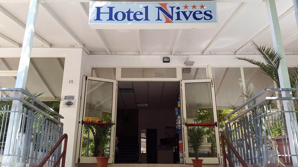 Hotel Nives Rimini Exteriér fotografie